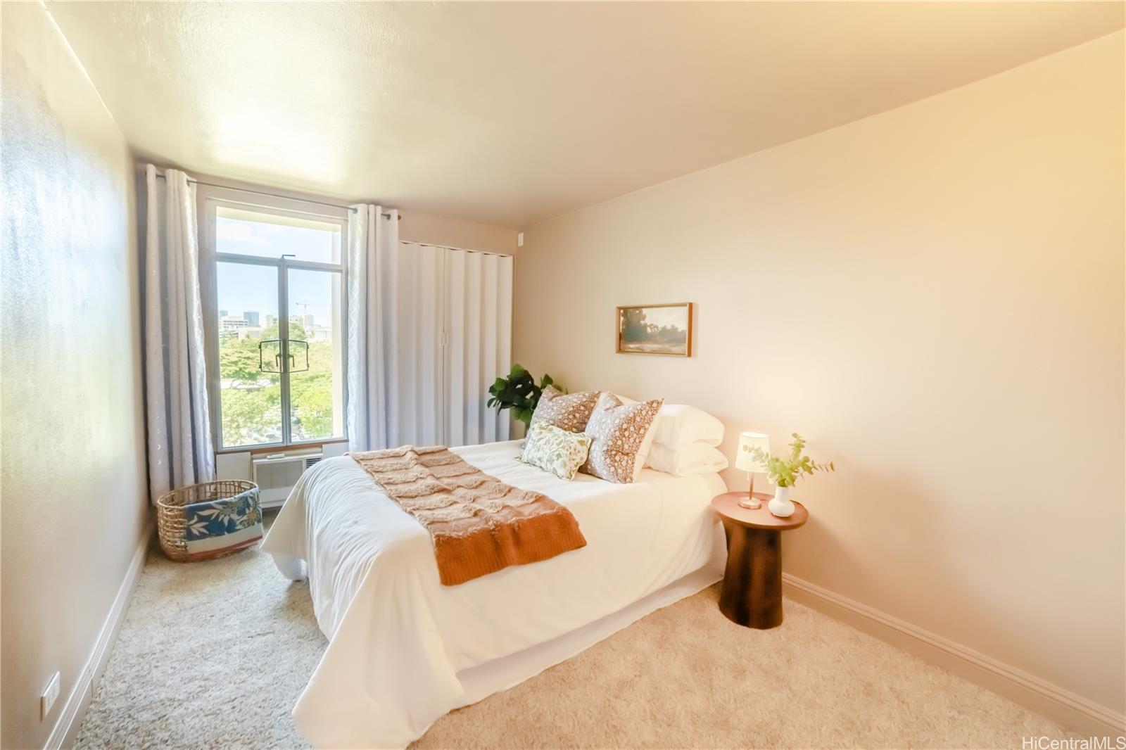 Queen Emma Gardens condo # 625, Honolulu, Hawaii - photo 3 of 16