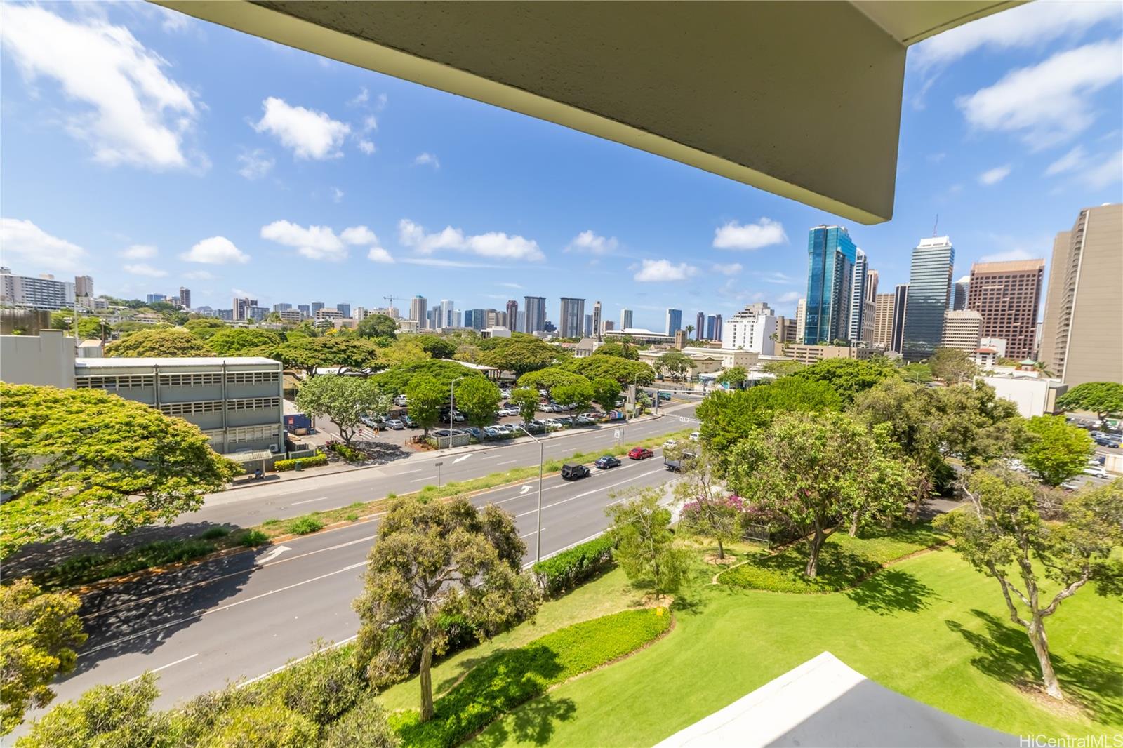 Queen Emma Gardens condo # 625, Honolulu, Hawaii - photo 8 of 16