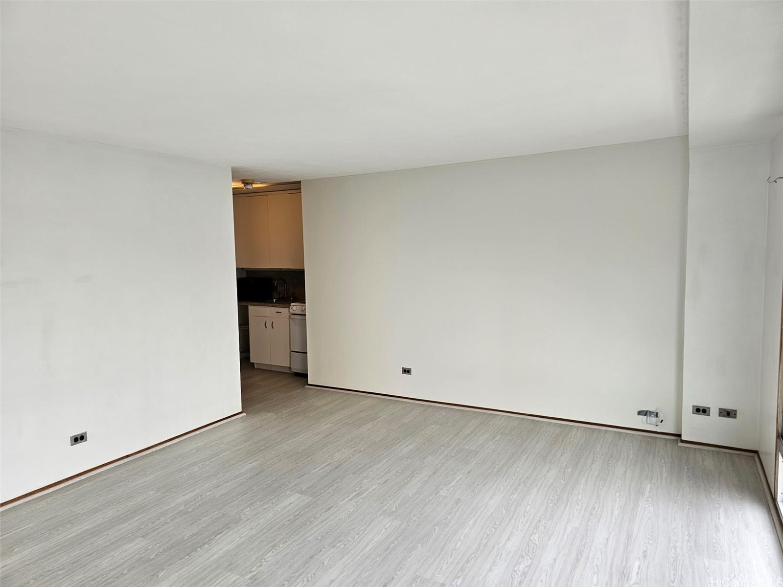 Queen Emma Gardens condo # 634, Honolulu, Hawaii - photo 2 of 7