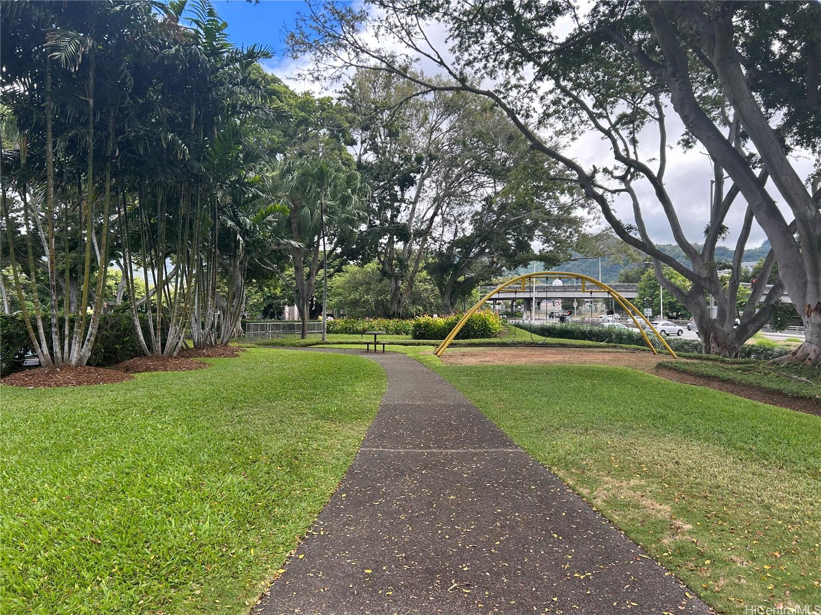 Queen Emma Gardens condo # 636, Honolulu, Hawaii - photo 11 of 24