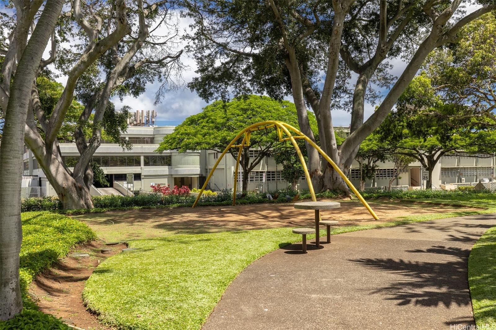 Queen Emma Gardens condo # 724, Honolulu, Hawaii - photo 19 of 25