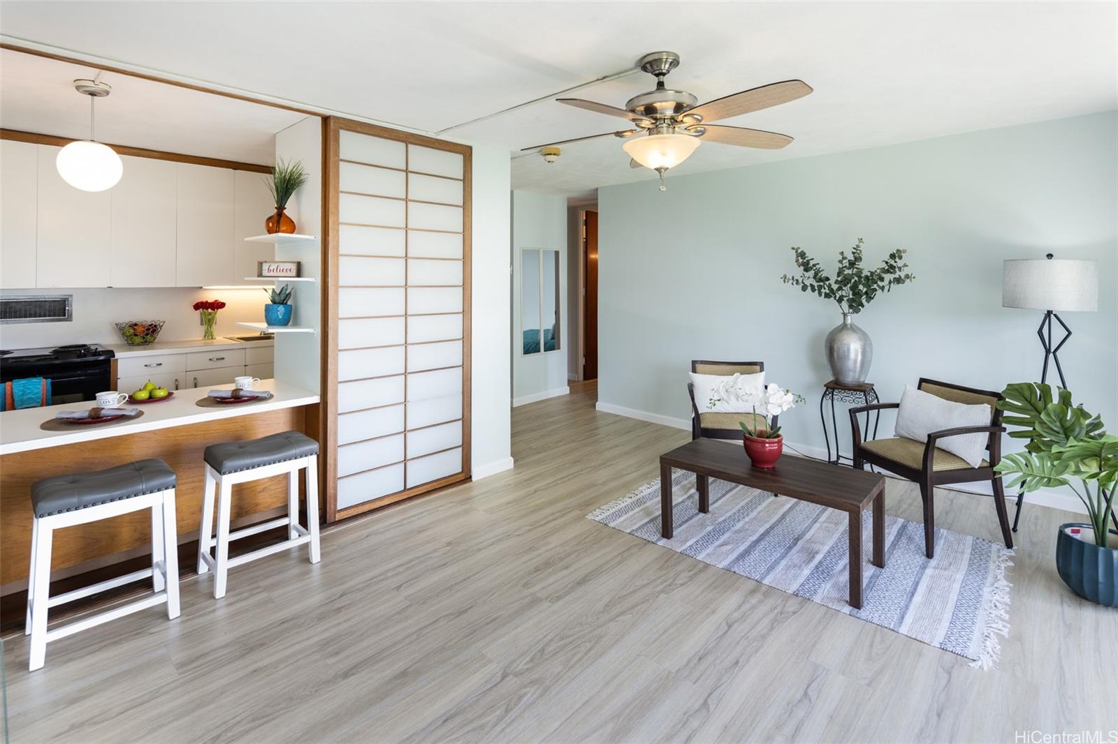 Queen Emma Gardens condo # 724, Honolulu, Hawaii - photo 3 of 25