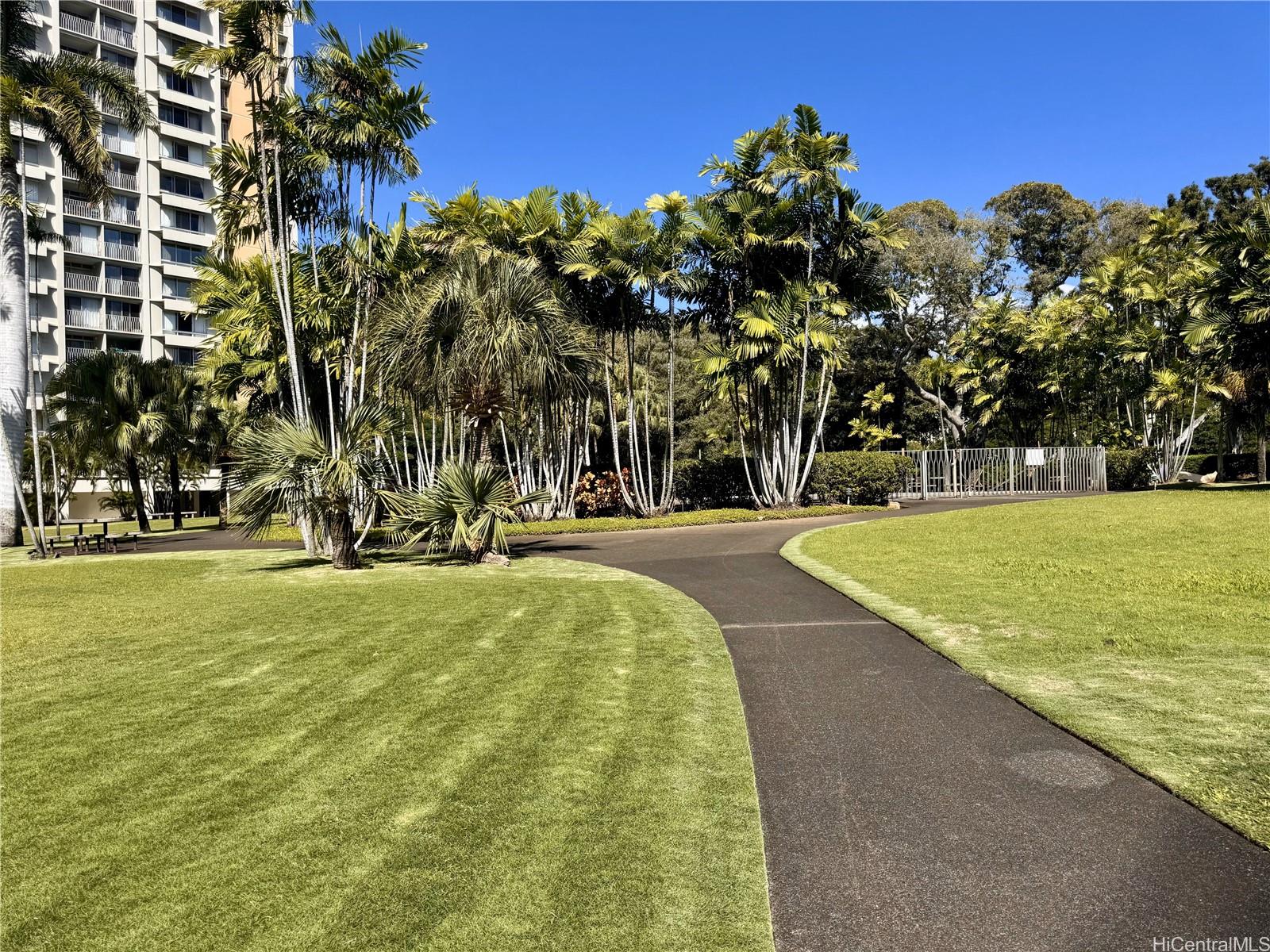 Queen Emma Gardens condo # 931, Honolulu, Hawaii - photo 17 of 21