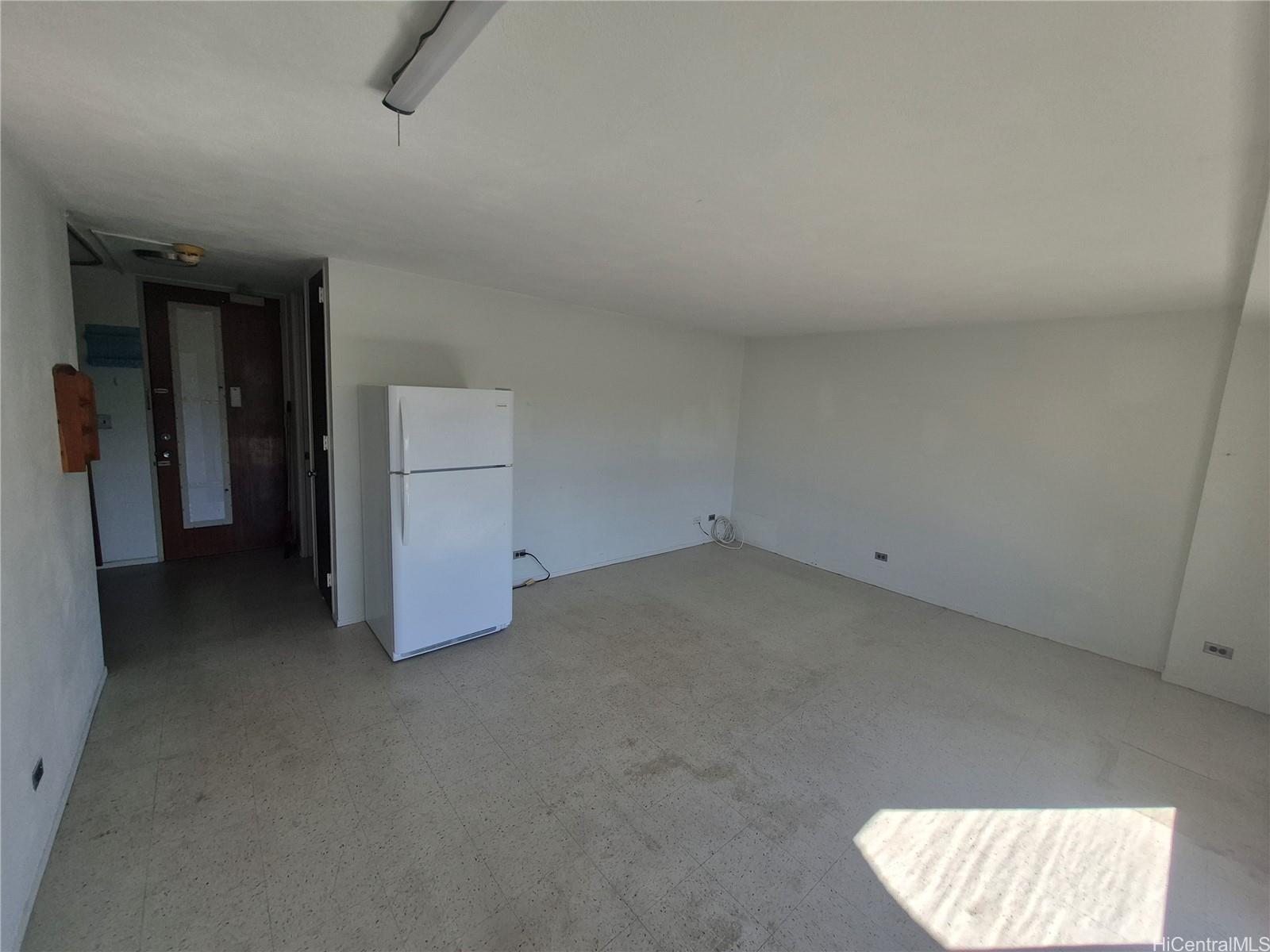 Queen Emma Gardens condo # 935, Honolulu, Hawaii - photo 6 of 13