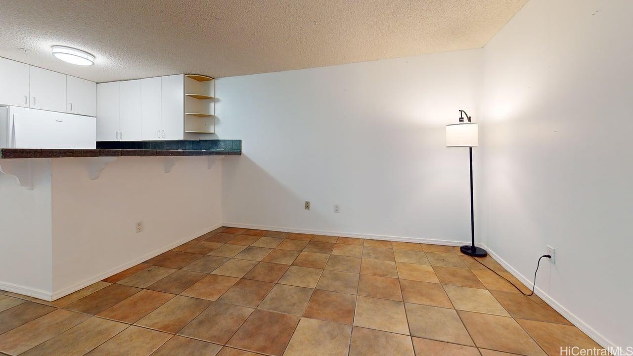 Piikoi Hale condo # 402, Honolulu, Hawaii - photo 2 of 25