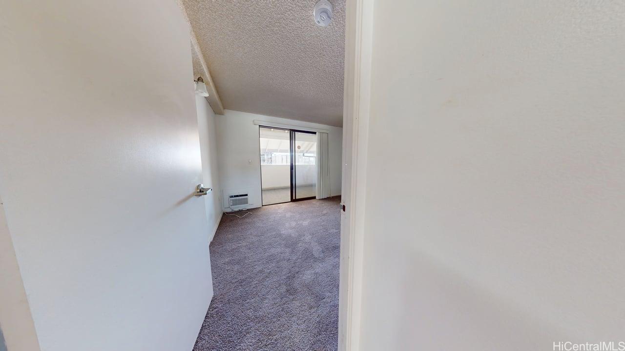 Piikoi Hale condo # 402, Honolulu, Hawaii - photo 15 of 25
