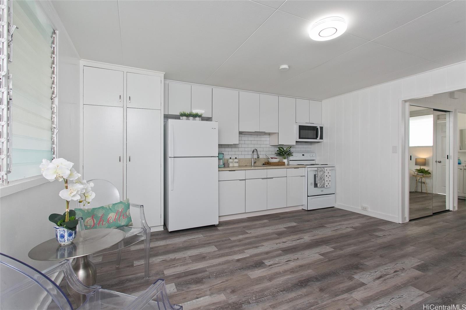 Punahou Surf condo # B-4, Honolulu, Hawaii - photo 2 of 14