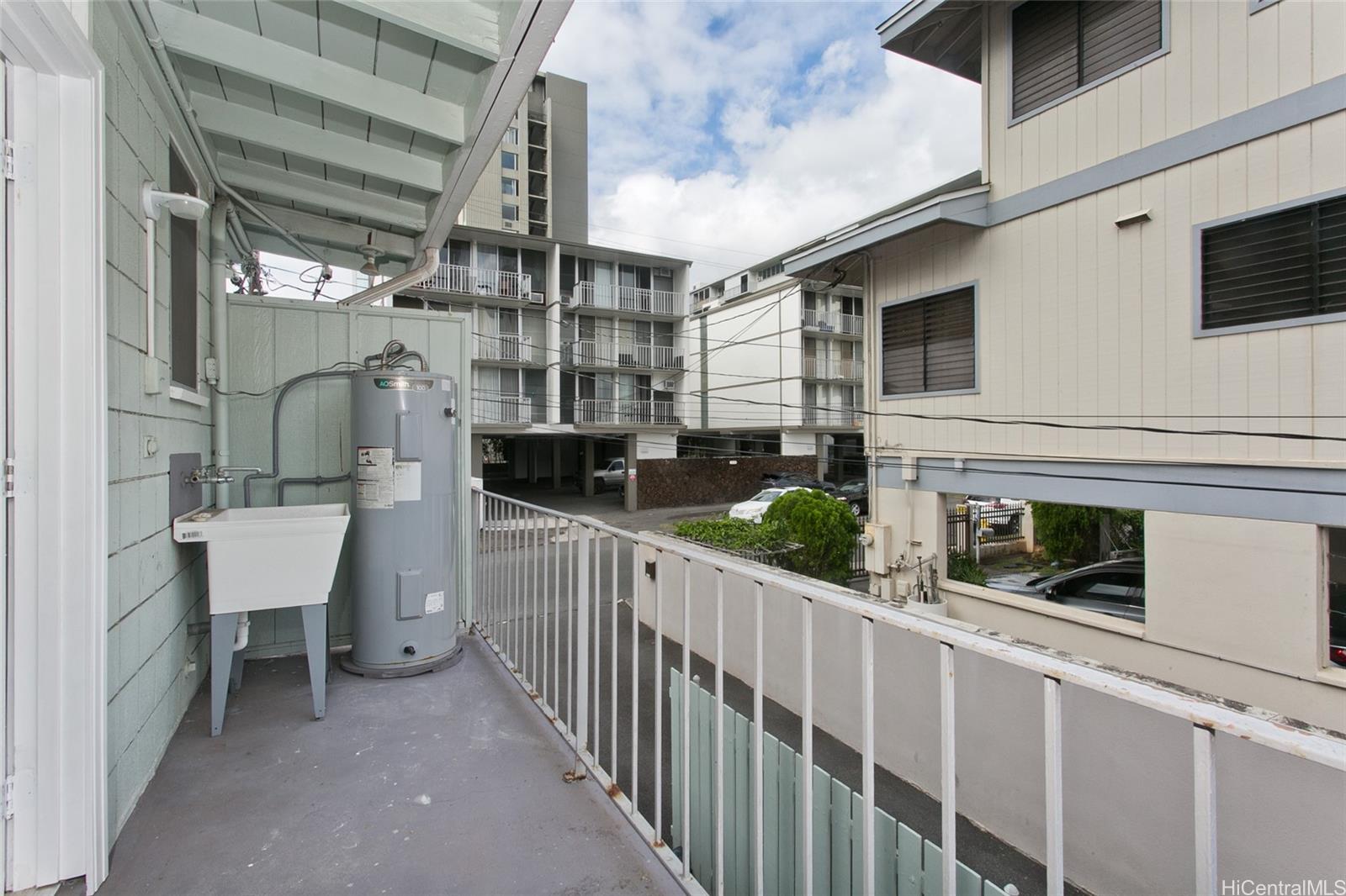 Punahou Surf condo # B-4, Honolulu, Hawaii - photo 10 of 14