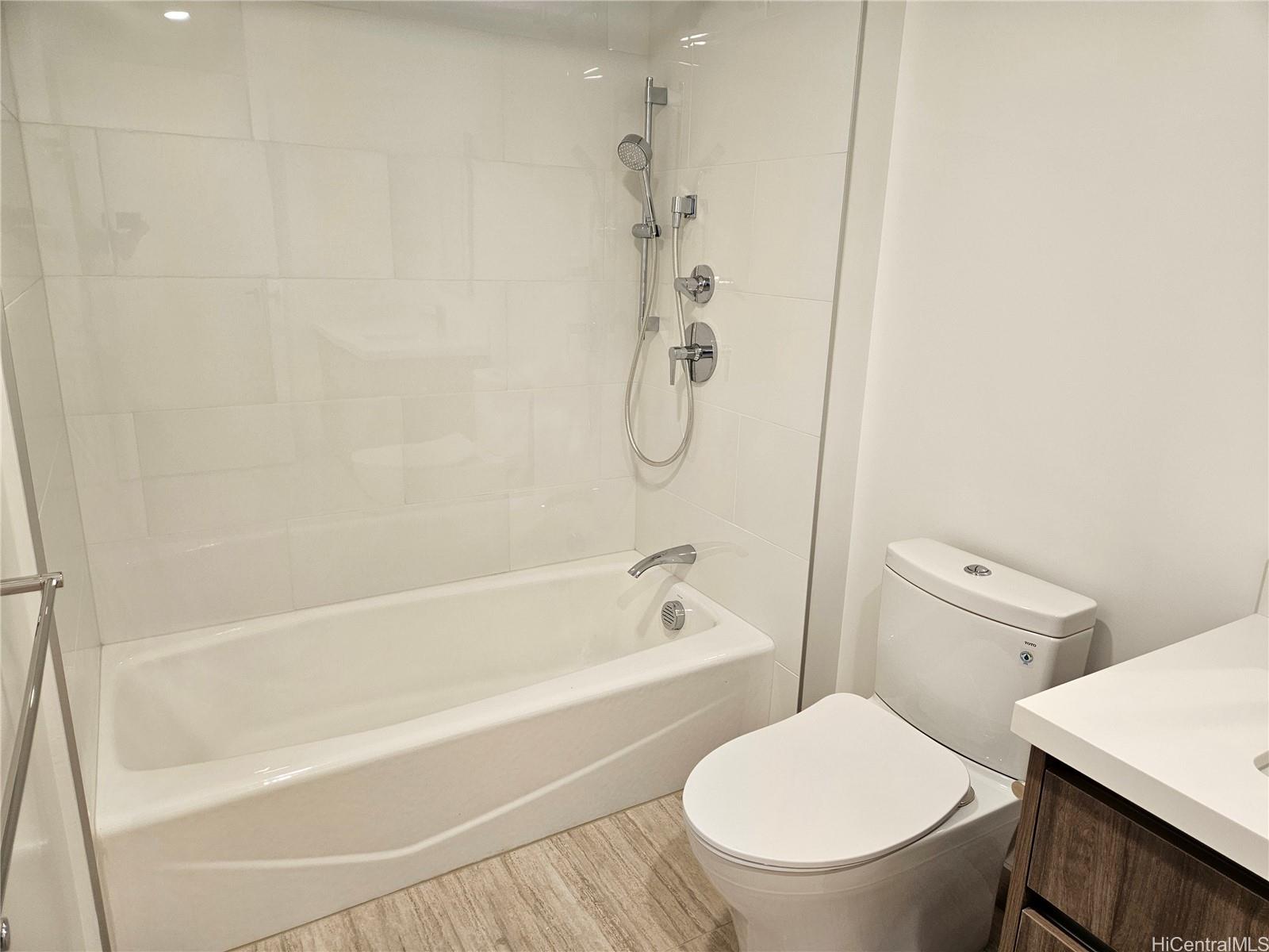 The Park on Keeaumoku condo # 1008, Honolulu, Hawaii - photo 6 of 20