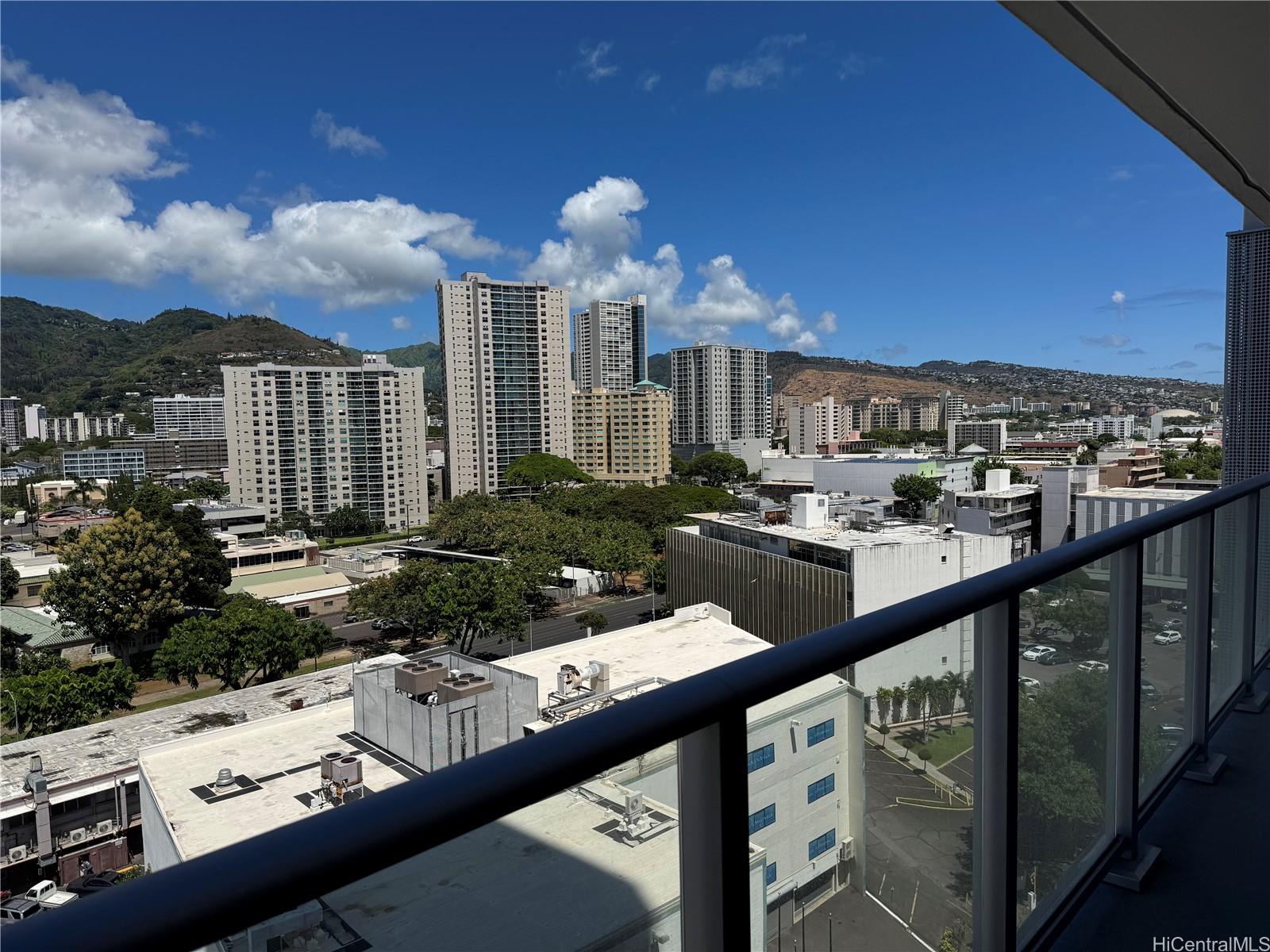 The Park on Keeaumoku condo # 1211, Honolulu, Hawaii - photo 6 of 25