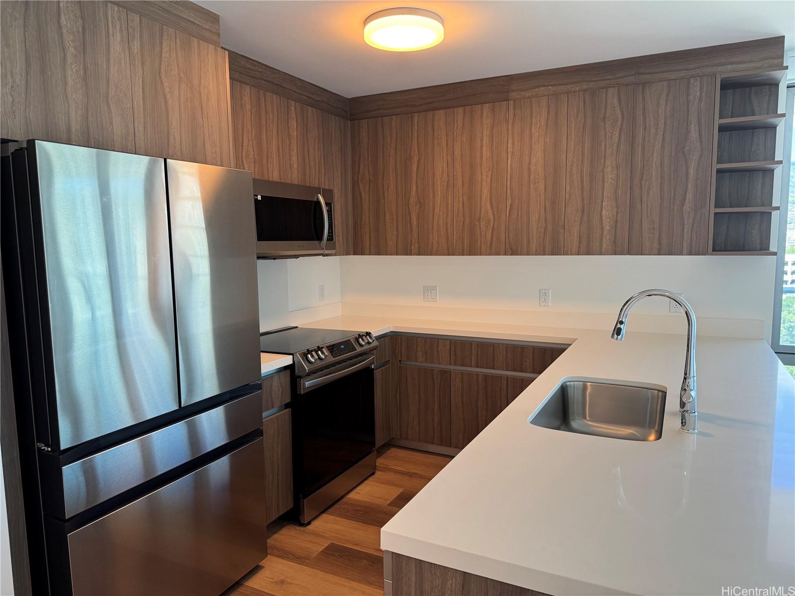 The Park on Keeaumoku condo # 1211, Honolulu, Hawaii - photo 3 of 21