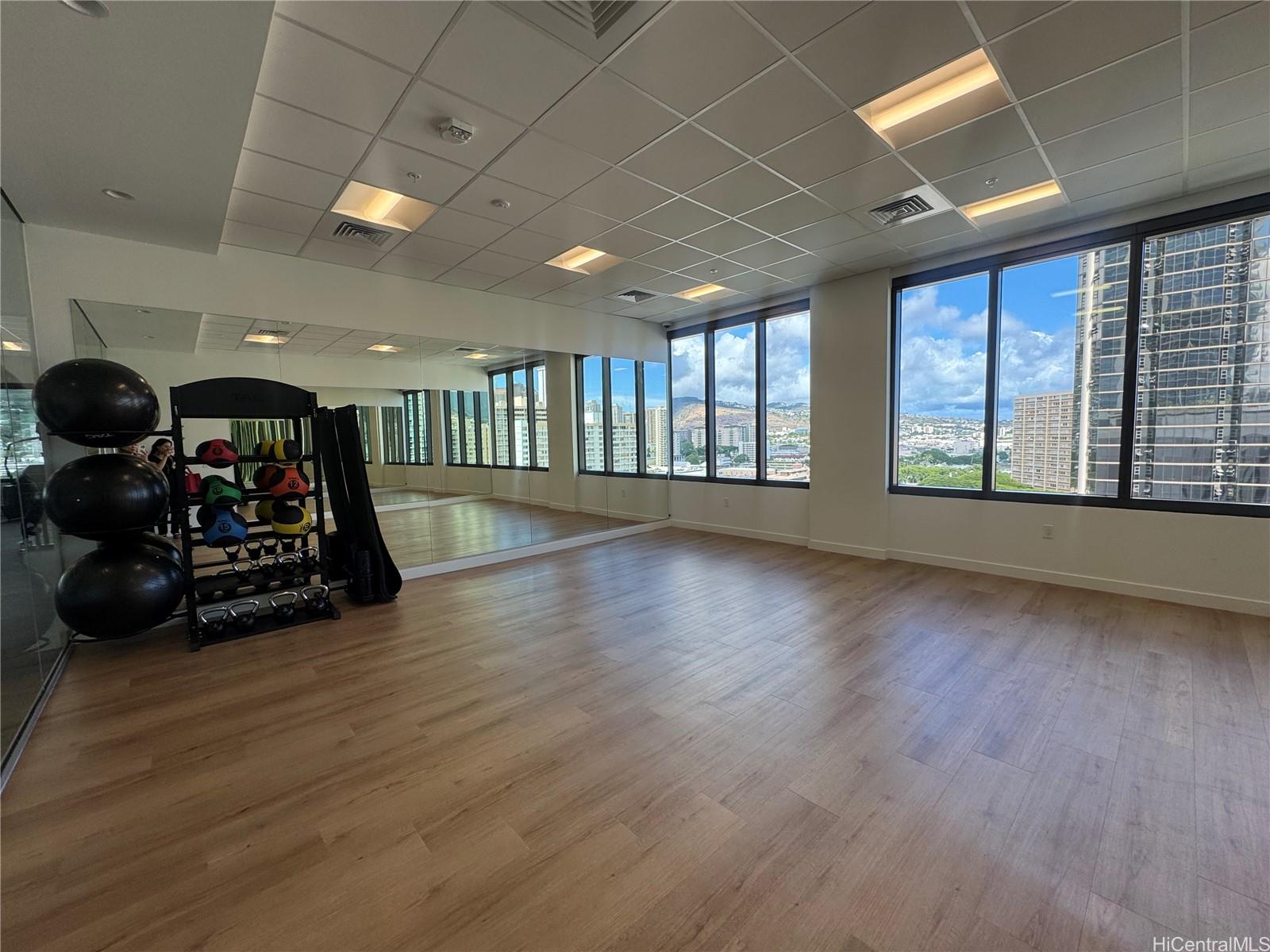 The Park on Keeaumoku condo # 1211, Honolulu, Hawaii - photo 21 of 21