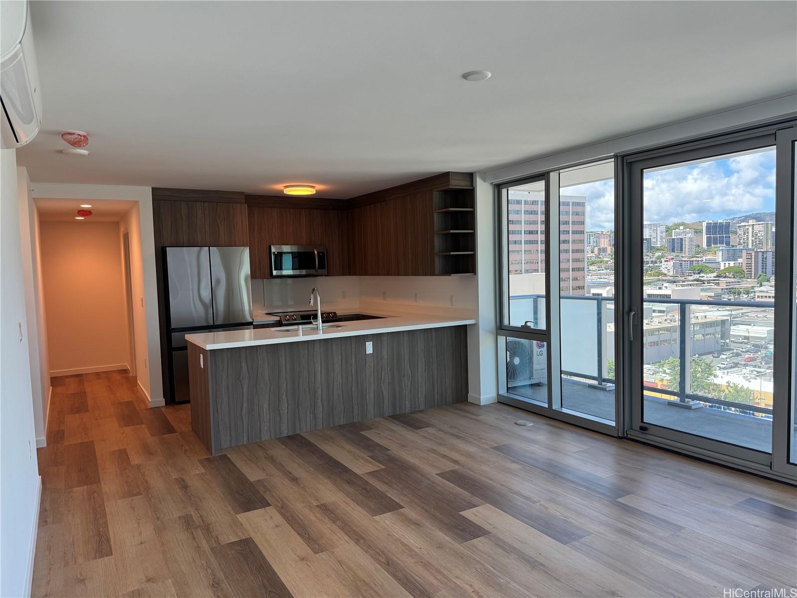 The Park on Keeaumoku condo # 1211, Honolulu, Hawaii - photo 4 of 21