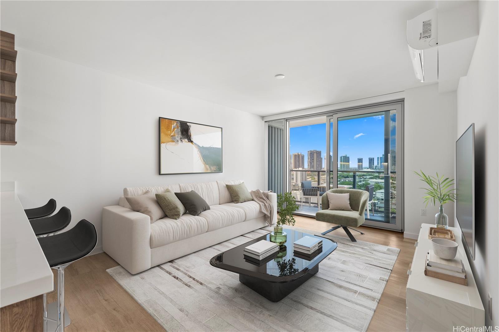 1515 Liona Street Honolulu - Rental - photo 2 of 23