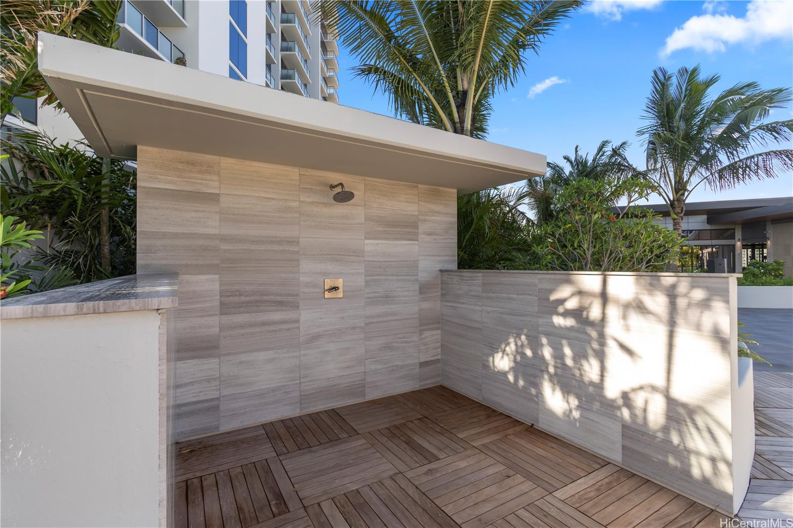 1515 Liona Street Honolulu - Rental - photo 20 of 23