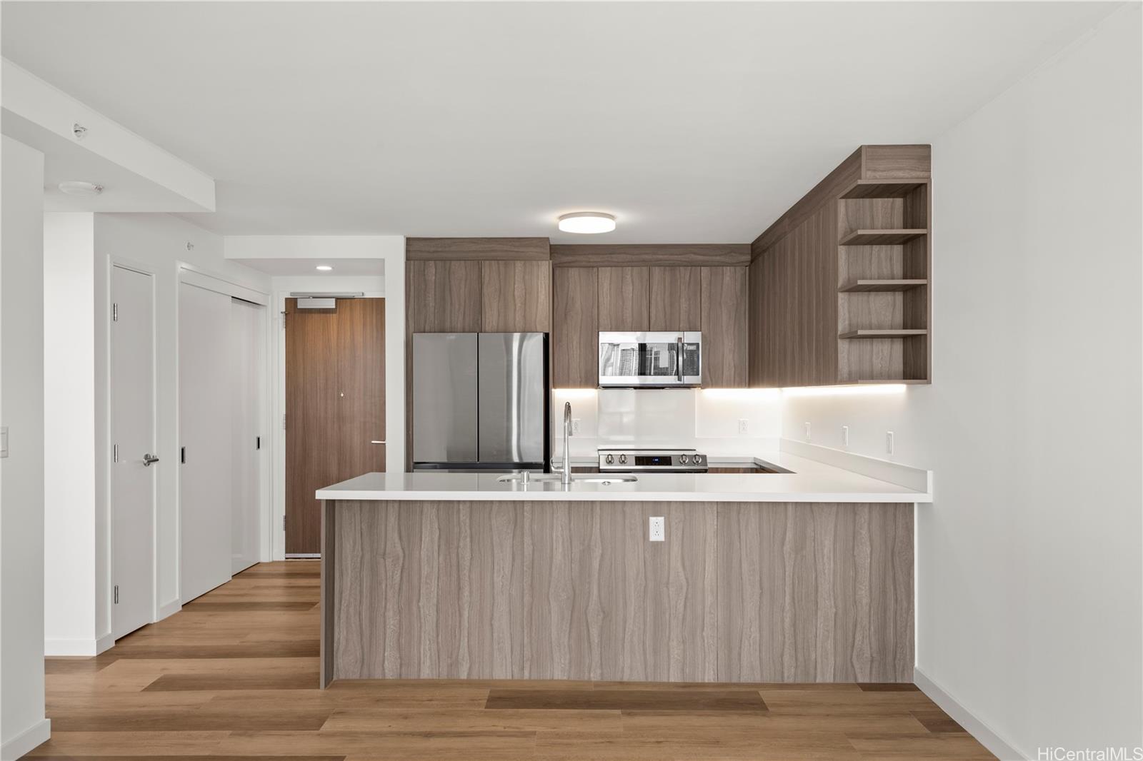 1515 Liona Street Honolulu - Rental - photo 3 of 23