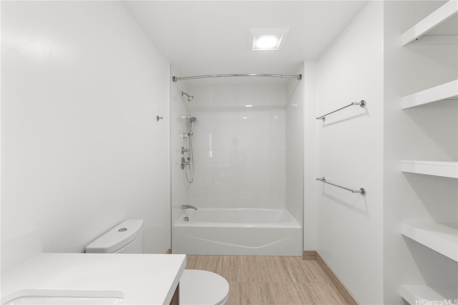 1515 Liona Street Honolulu - Rental - photo 7 of 23