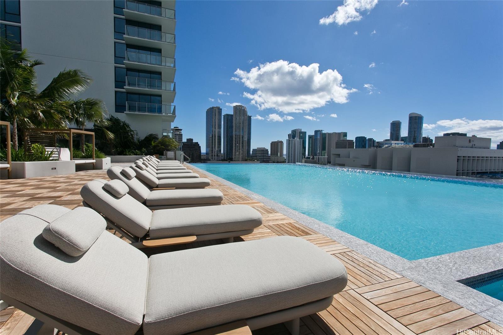 The Park on Keeaumoku condo # 1509, Honolulu, Hawaii - photo 17 of 20