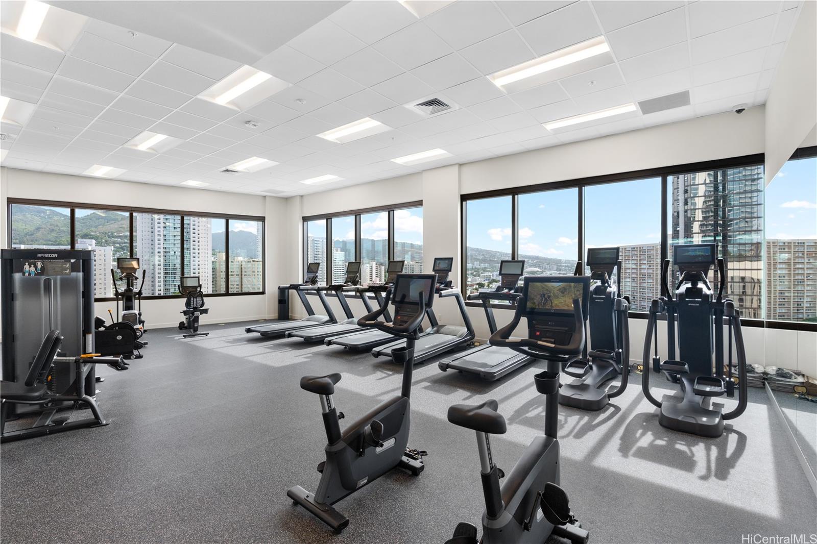 The Park on Keeaumoku condo # 1604, Honolulu, Hawaii - photo 17 of 25