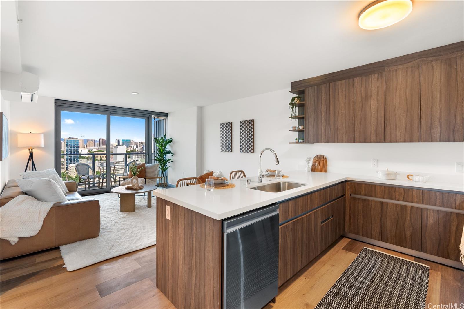 The Park on Keeaumoku condo # 1604, Honolulu, Hawaii - photo 4 of 25