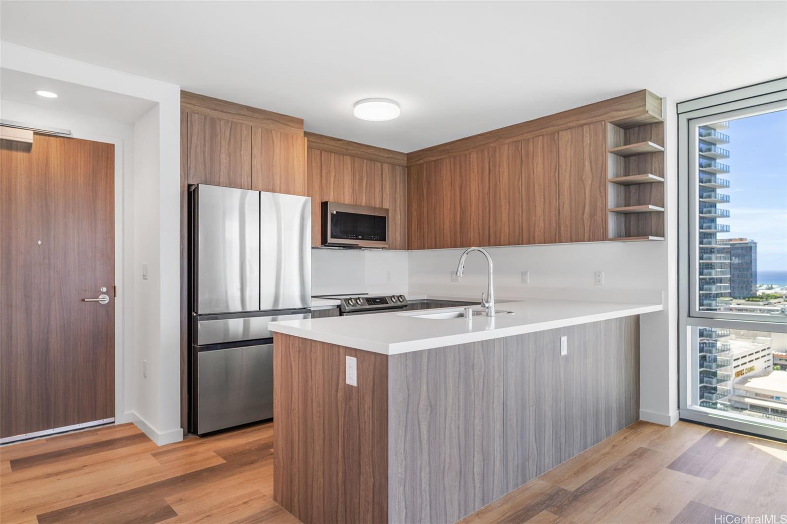 The Park on Keeaumoku condo # 1800, Honolulu, Hawaii - photo 3 of 24