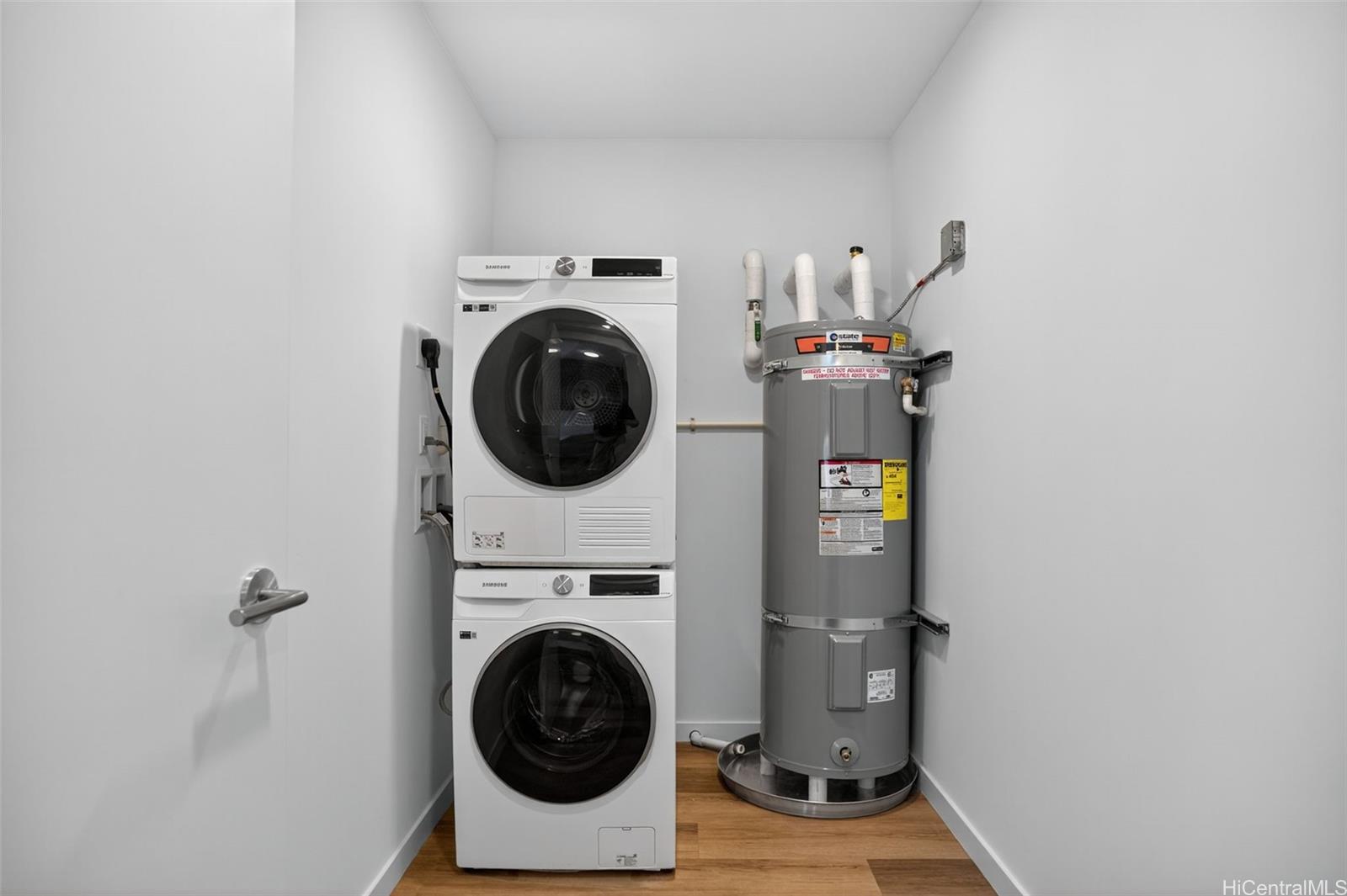 The Park on Keeaumoku condo # 1800, Honolulu, Hawaii - photo 7 of 24