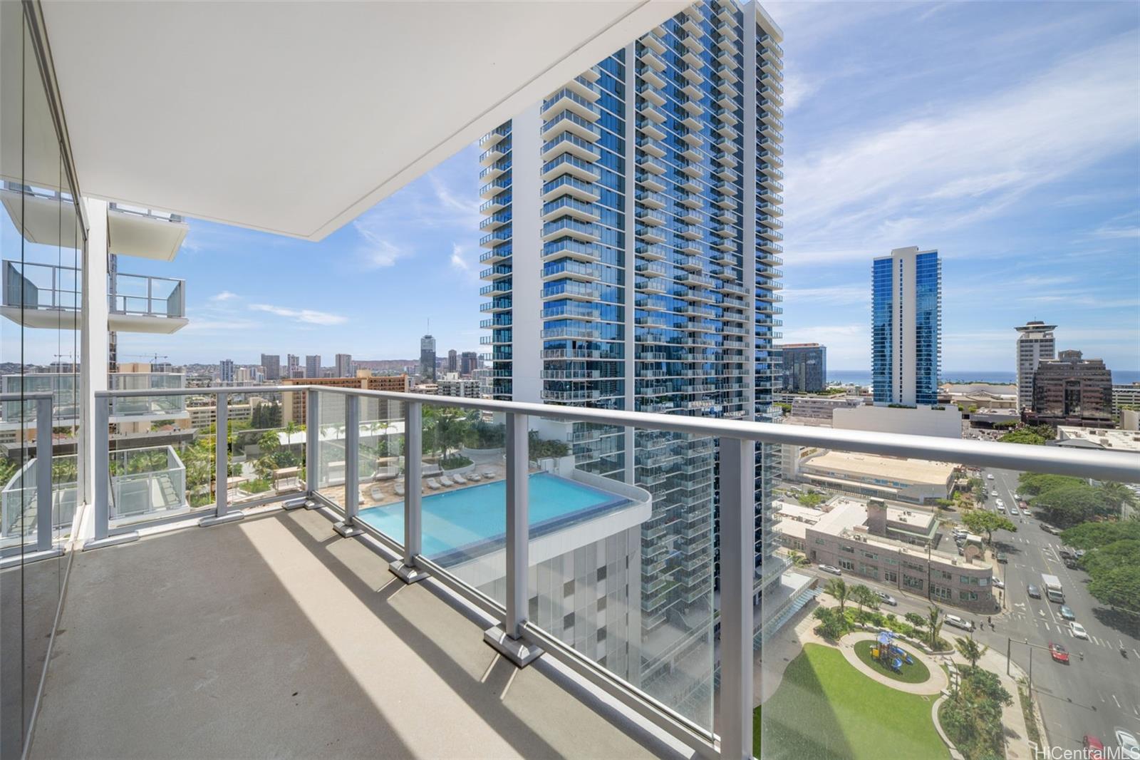 The Park on Keeaumoku condo # 1800, Honolulu, Hawaii - photo 13 of 24