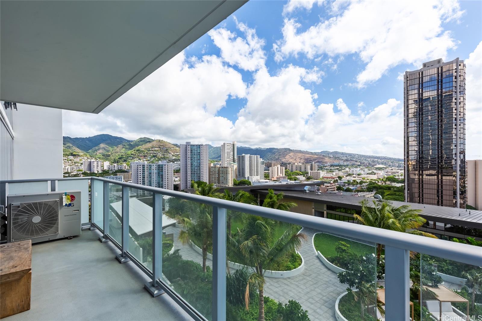 The Park on Keeaumoku condo # 1801, Honolulu, Hawaii - photo 14 of 25