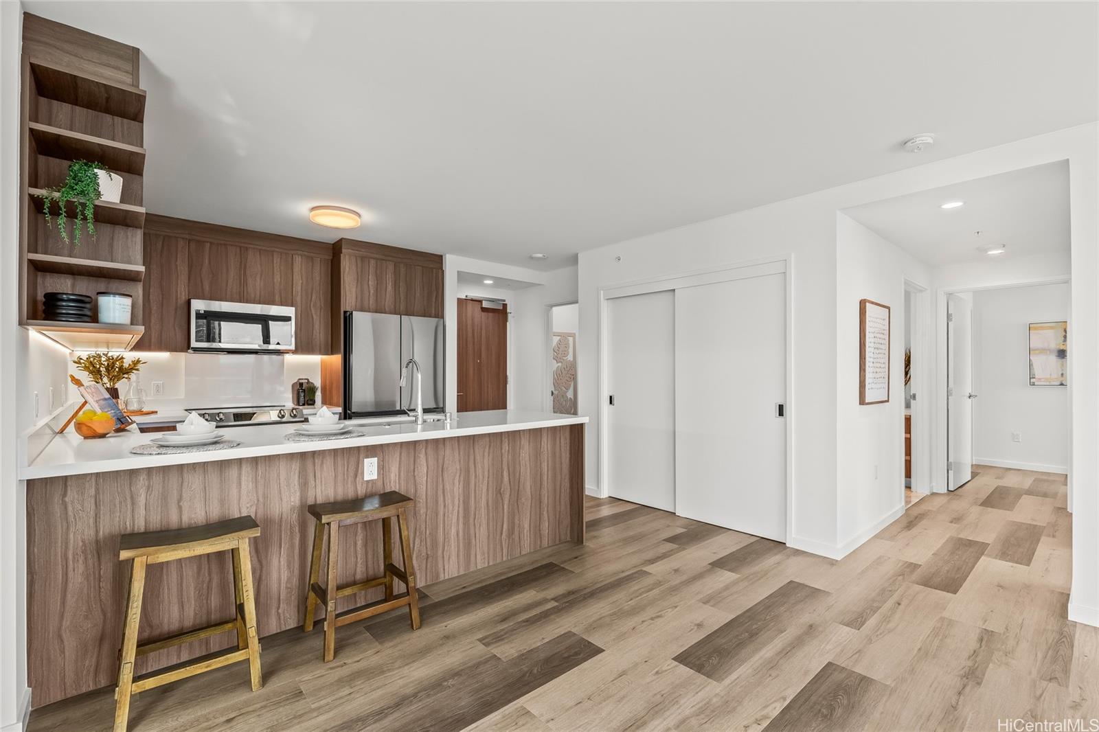 The Park on Keeaumoku condo # 1801, Honolulu, Hawaii - photo 4 of 25