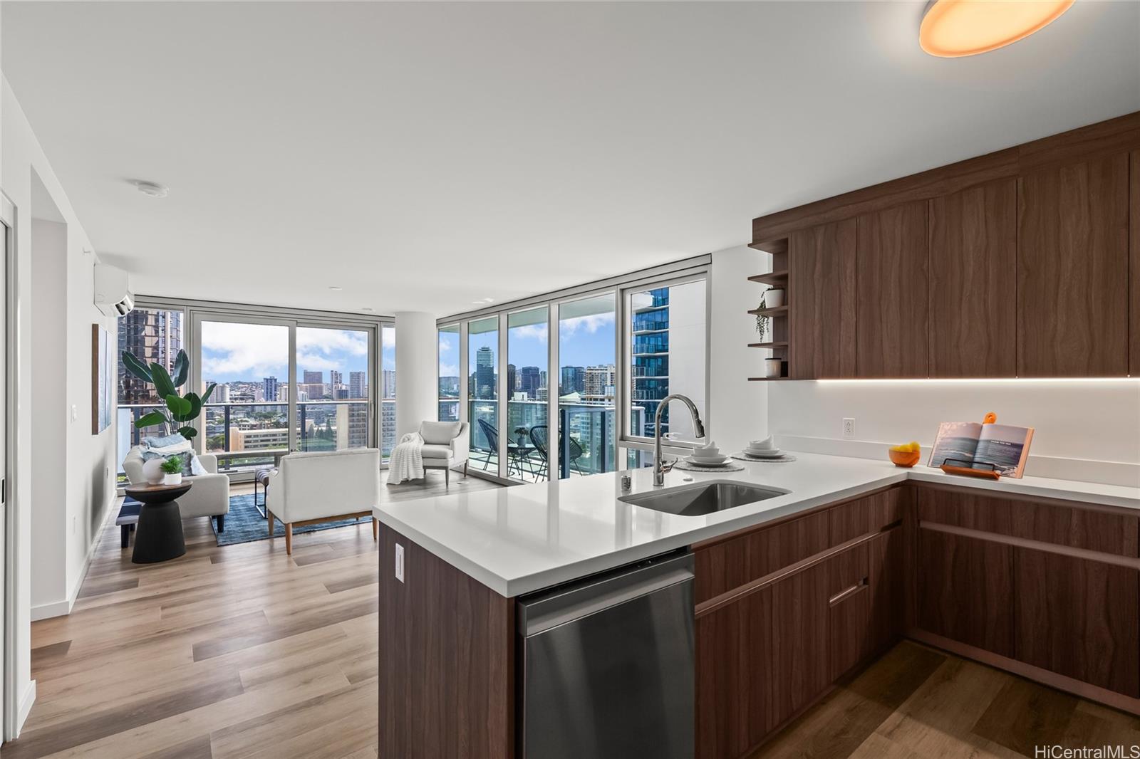 The Park on Keeaumoku condo # 1801, Honolulu, Hawaii - photo 6 of 25