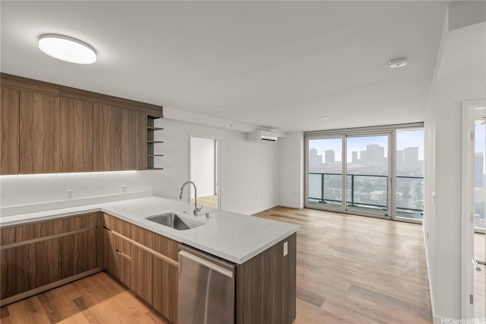 The Park on Keeaumoku condo # 1802, Honolulu, Hawaii - photo 5 of 25