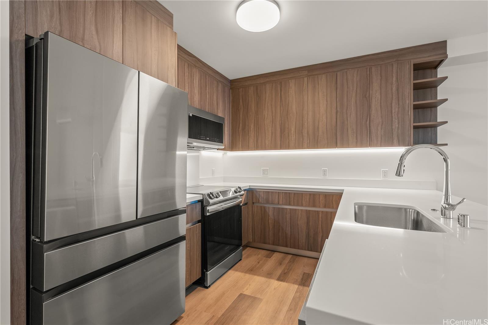 The Park on Keeaumoku condo # 1802, Honolulu, Hawaii - photo 6 of 25