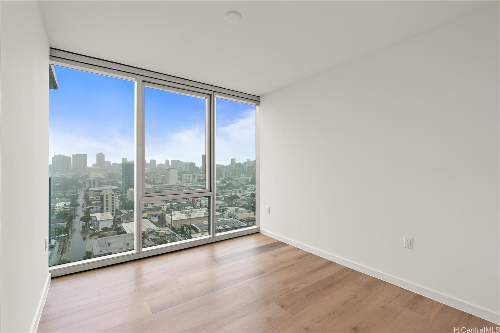 The Park on Keeaumoku condo # 1802, Honolulu, Hawaii - photo 7 of 25