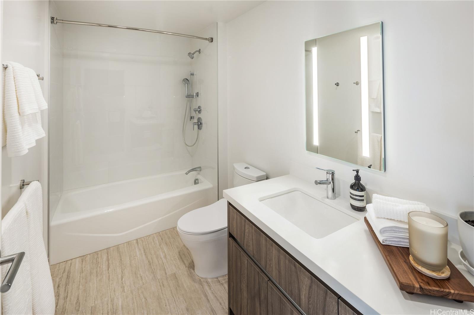 The Park on Keeaumoku condo # 1903, Honolulu, Hawaii - photo 5 of 25