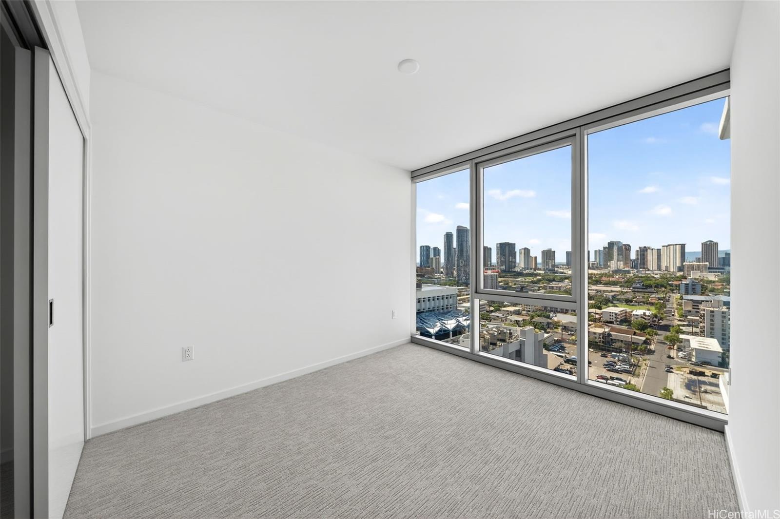 The Park on Keeaumoku condo # 1904, Honolulu, Hawaii - photo 13 of 25