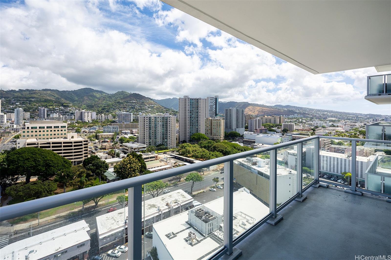 1515 Liona St Honolulu - Rental - photo 17 of 23