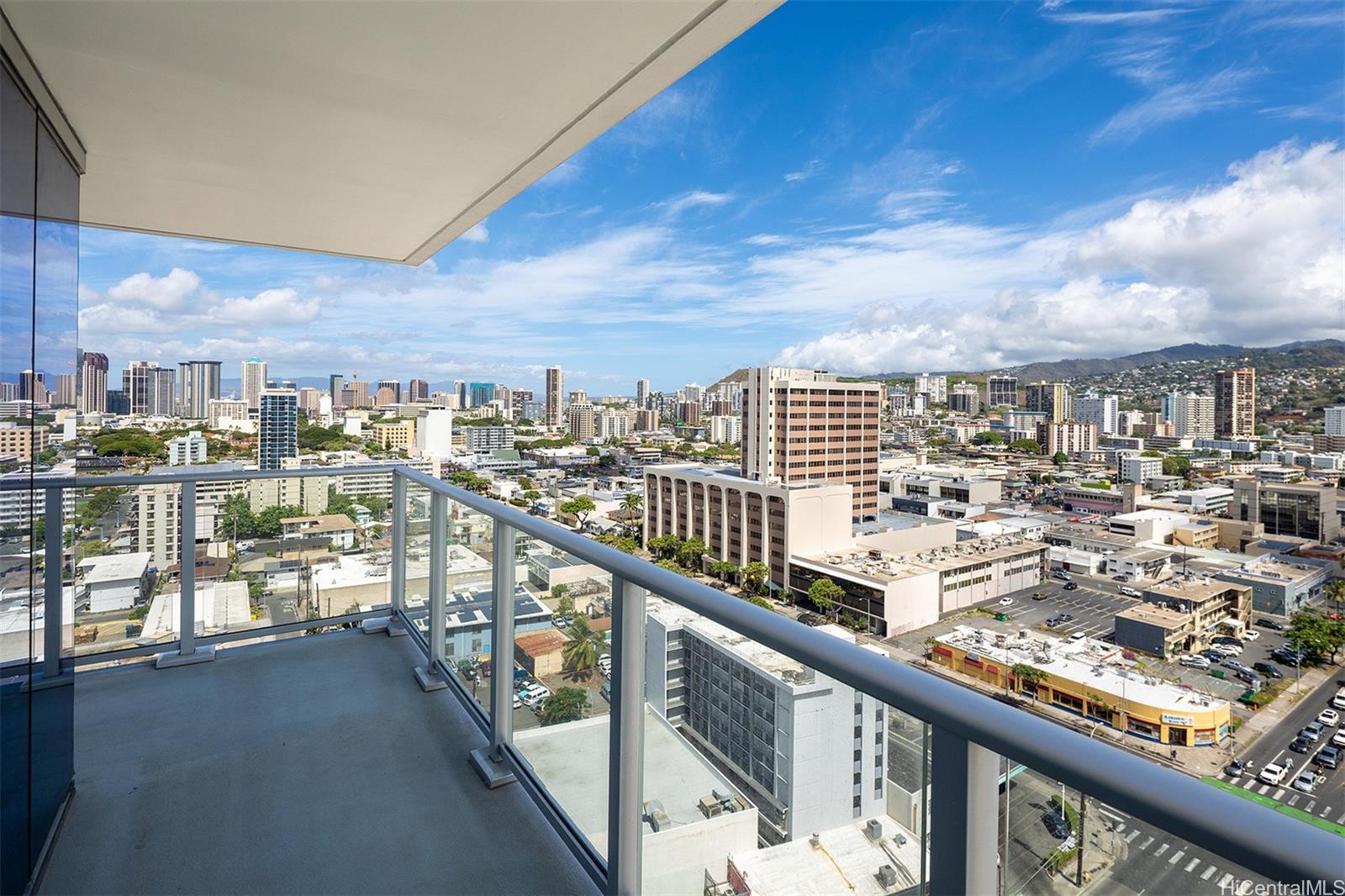 1515 Liona St Honolulu - Rental - photo 18 of 23