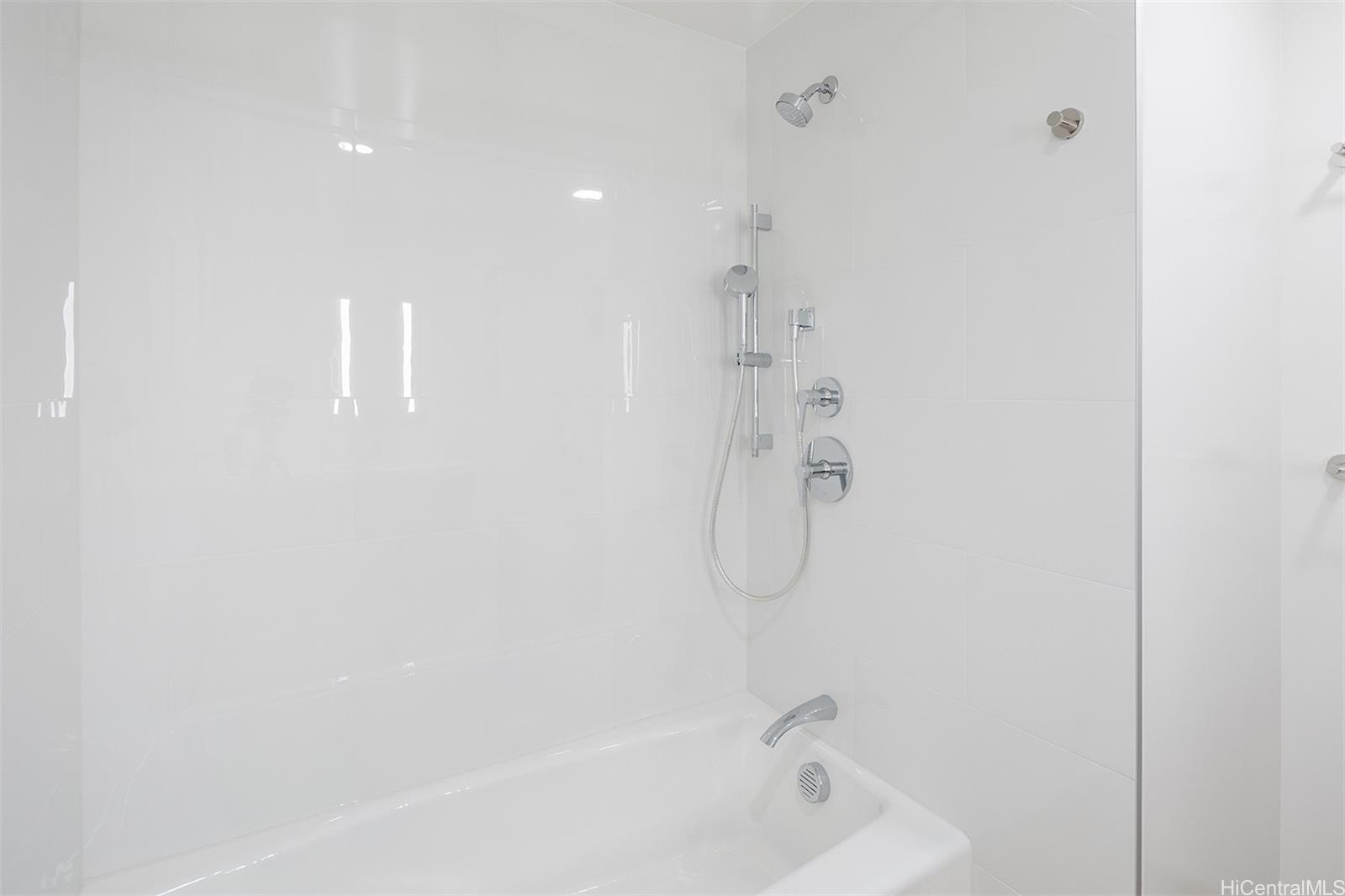 1515 Liona St Honolulu - Rental - photo 9 of 23