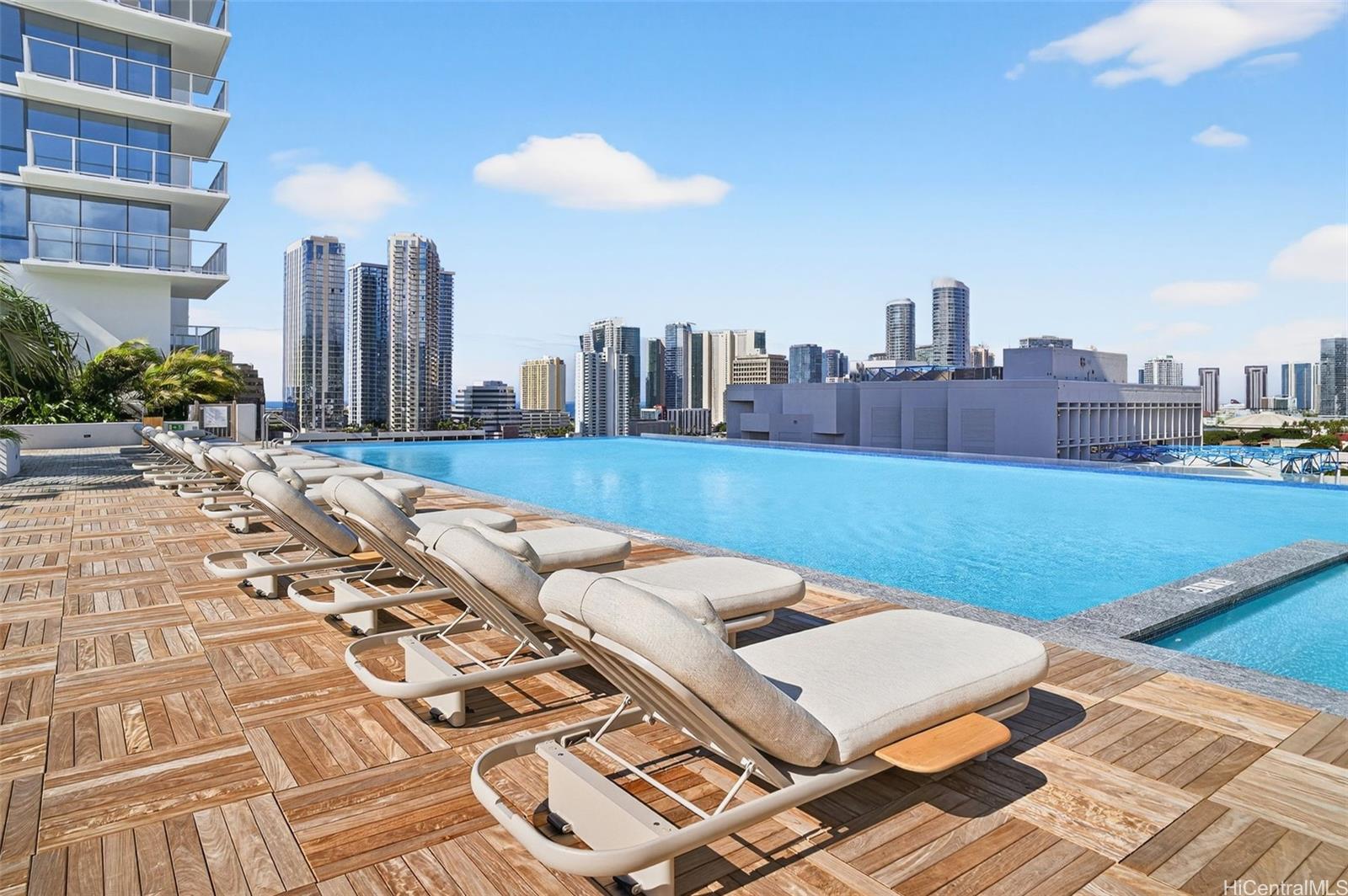 The Park on Keeaumoku condo # 2100, Honolulu, Hawaii - photo 13 of 25