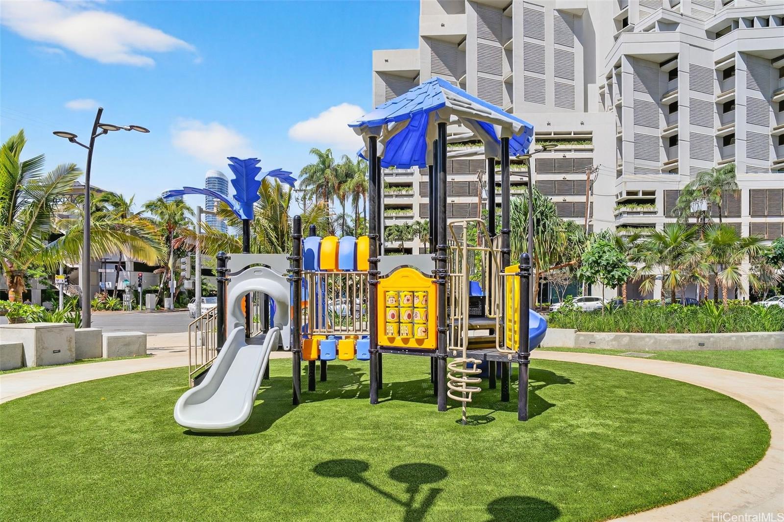 The Park on Keeaumoku condo # 2100, Honolulu, Hawaii - photo 22 of 25