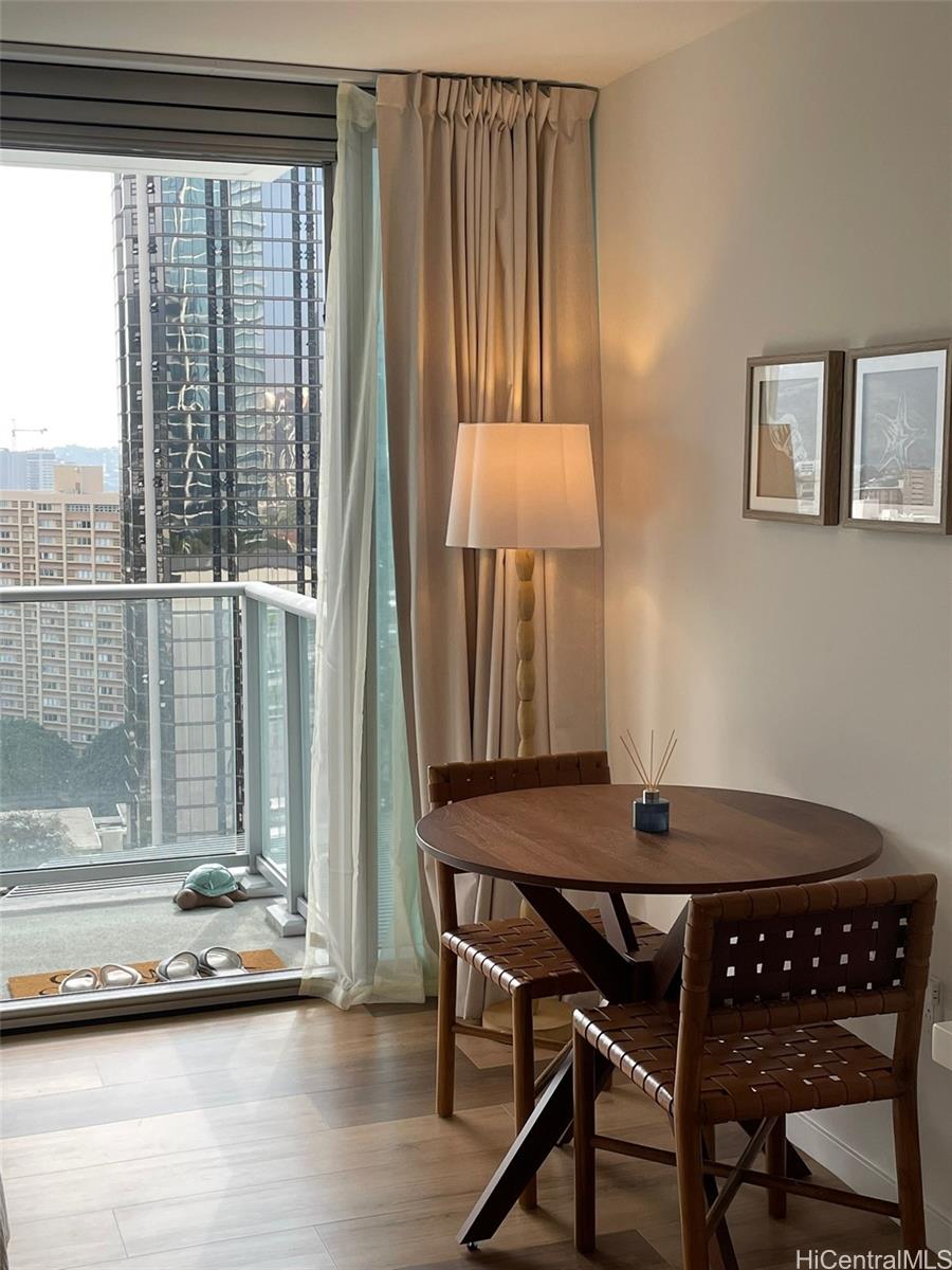 1515 Liona Street Honolulu - Rental - photo 2 of 23