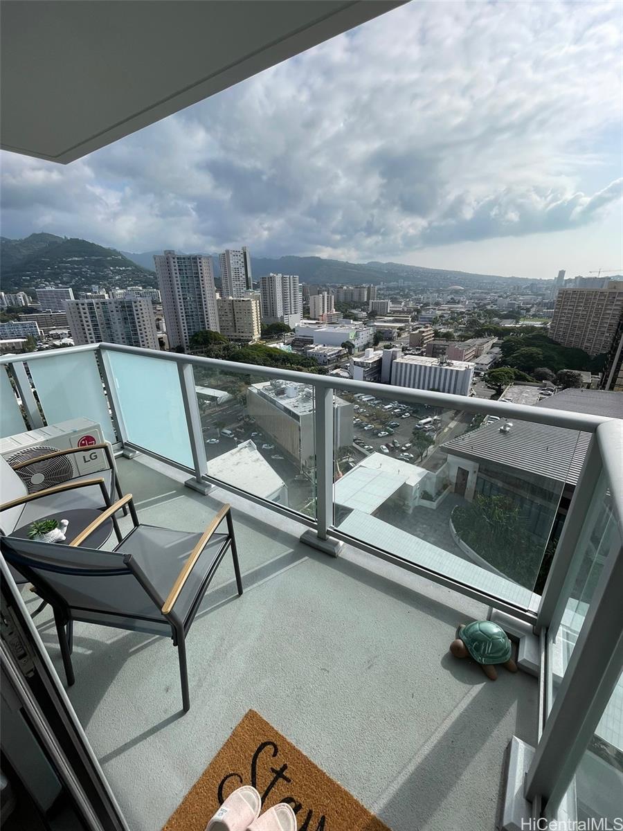 1515 Liona Street Honolulu - Rental - photo 8 of 23