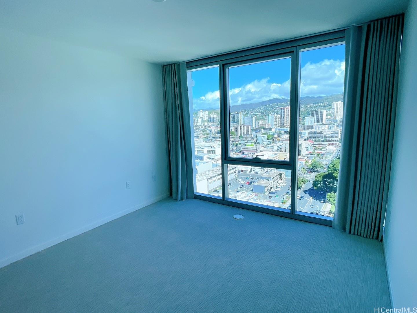 1515 Liona Street Honolulu - Rental - photo 11 of 24