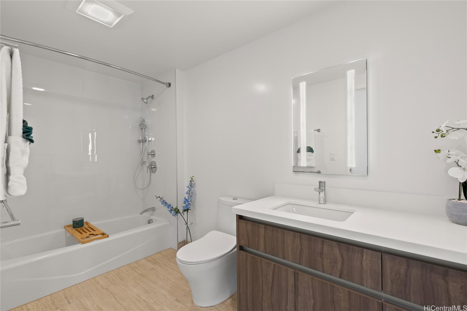 The Park on Keeaumoku condo # 2200, Honolulu, Hawaii - photo 12 of 25