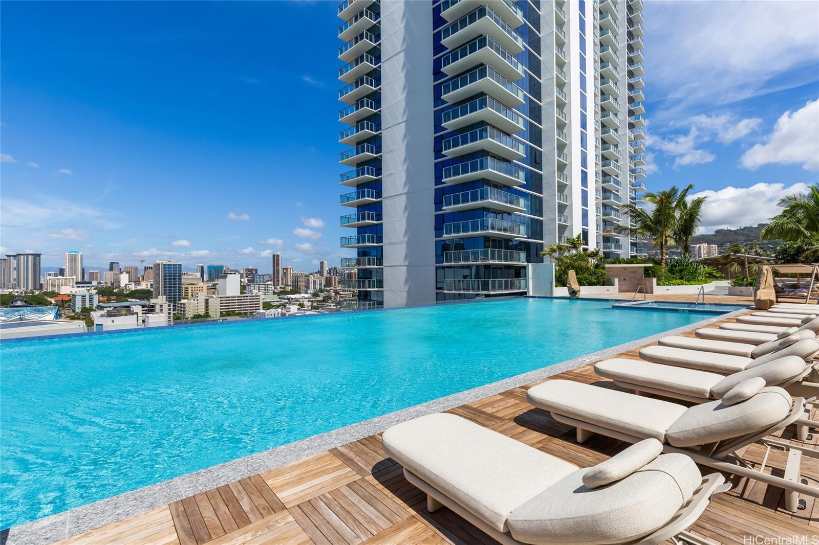 The Park on Keeaumoku condo # 2200, Honolulu, Hawaii - photo 17 of 25