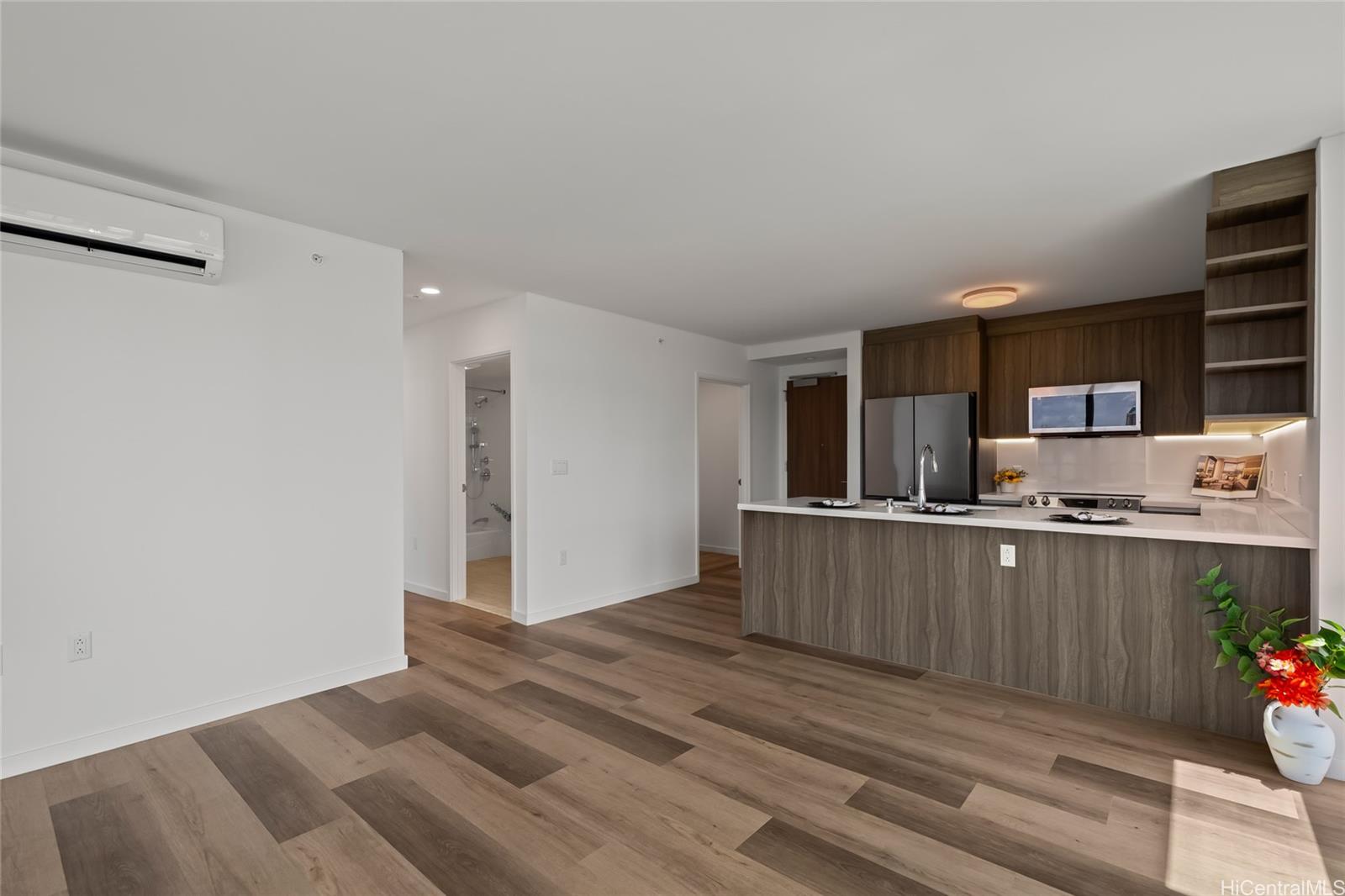 The Park on Keeaumoku condo # 2200, Honolulu, Hawaii - photo 5 of 25