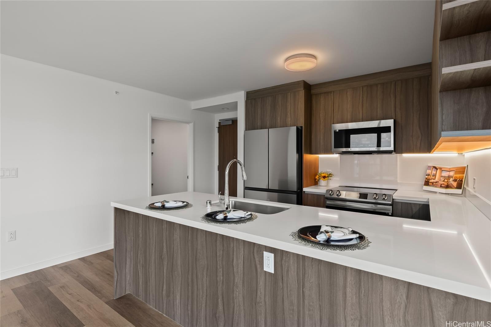 The Park on Keeaumoku condo # 2200, Honolulu, Hawaii - photo 7 of 25