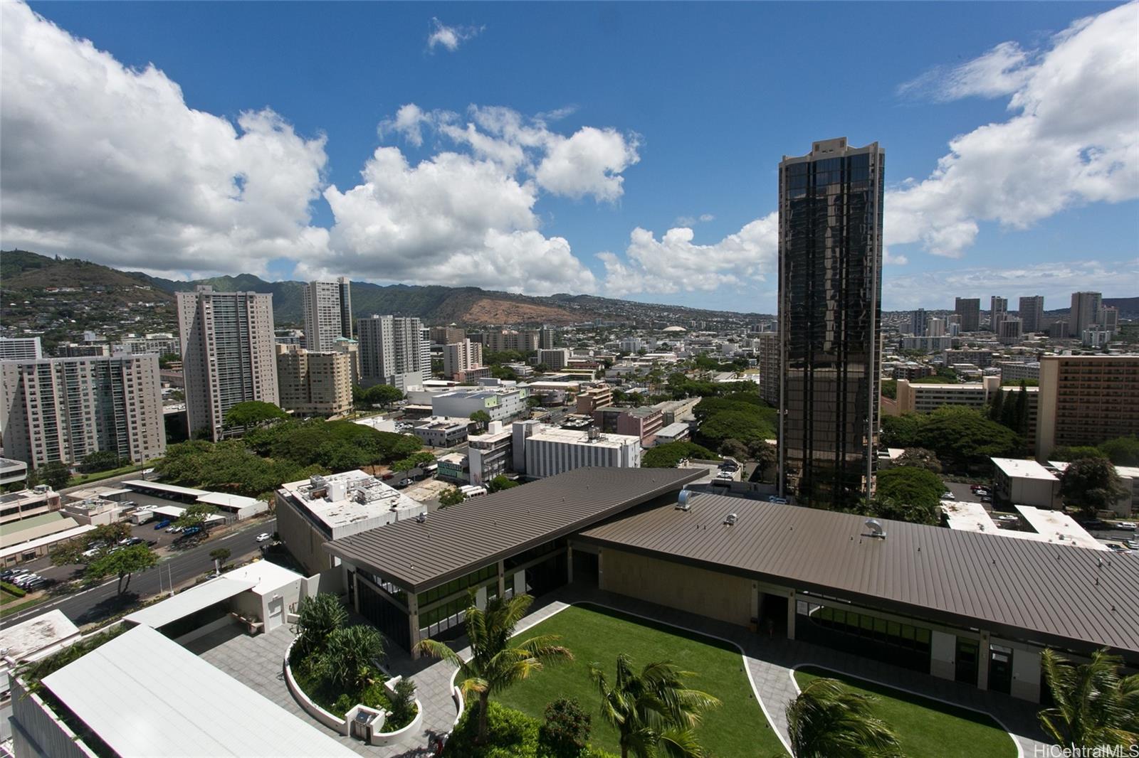 The Park on Keeaumoku condo # 2203L, Honolulu, Hawaii - photo 12 of 17