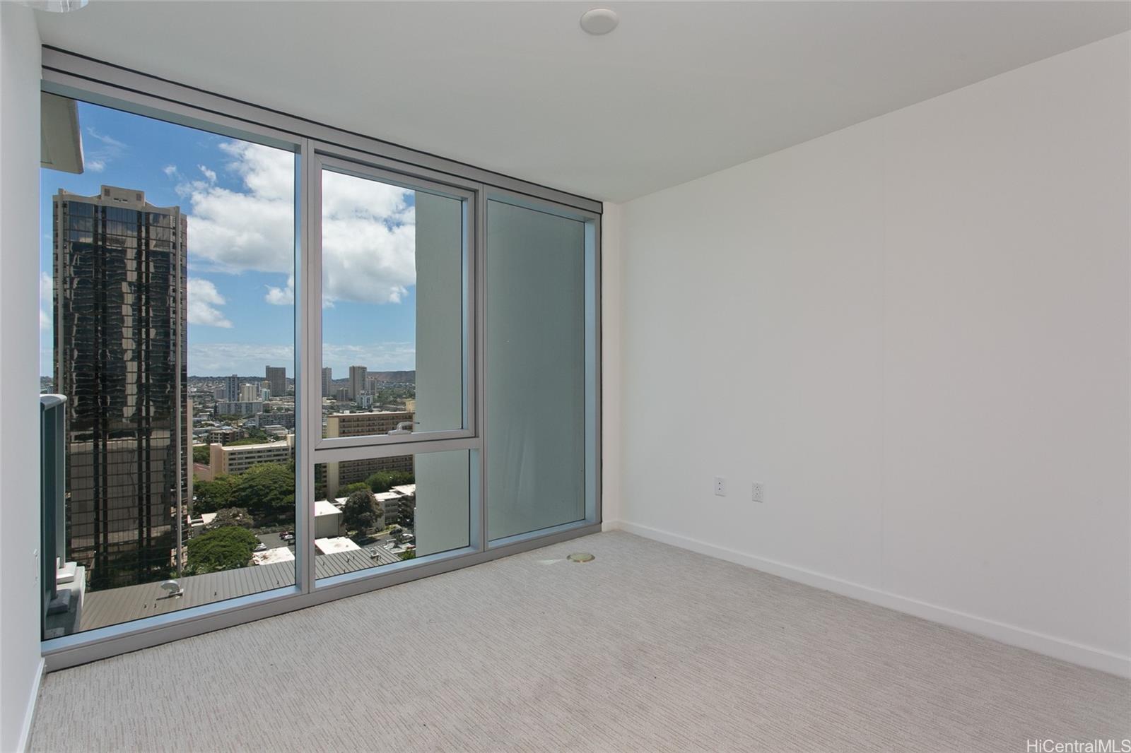 The Park on Keeaumoku condo # 2203L, Honolulu, Hawaii - photo 7 of 17