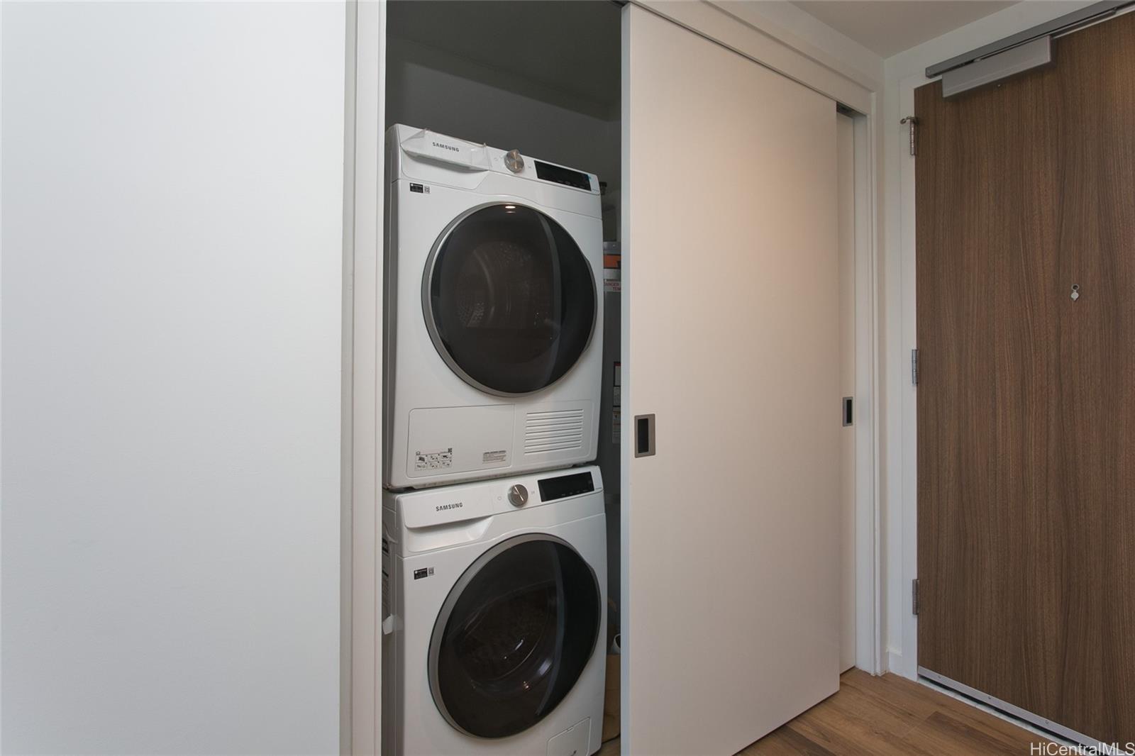 The Park on Keeaumoku condo # 2203L, Honolulu, Hawaii - photo 10 of 17